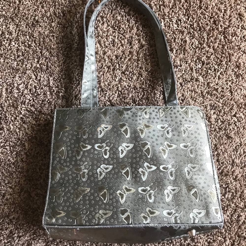 Perfect y2k 90’s butterfly shoulder bag